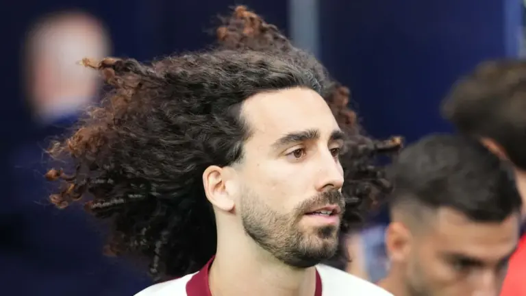 El muro de la selección: nadie regatea a Cucurella