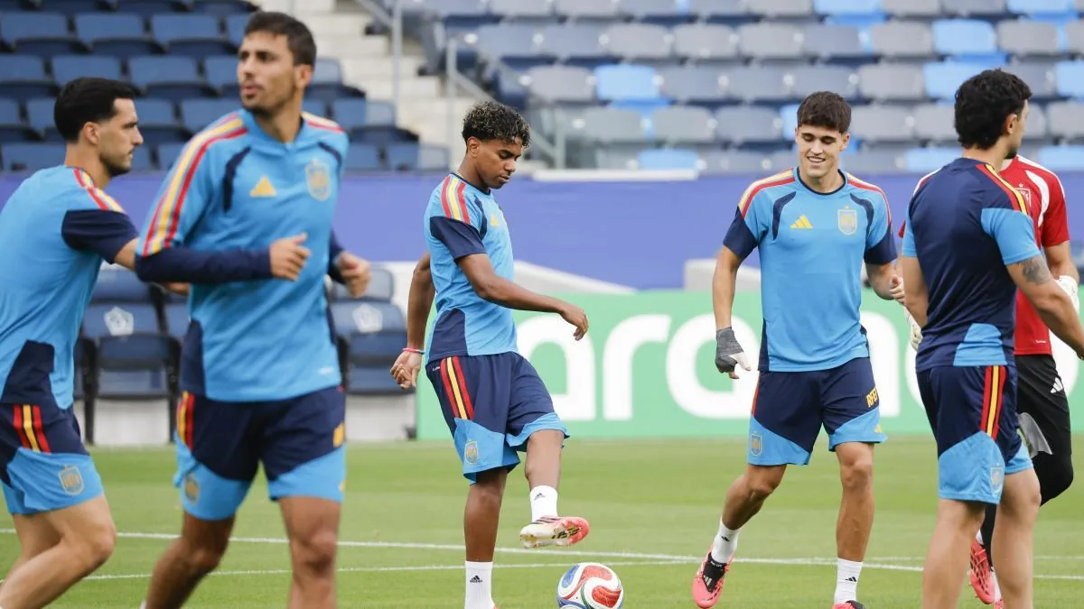 España y la memoria perdida del KO: busca contra Austria superar una eliminatoria de un Mundial por primera vez en 16 años - EL PAÍS