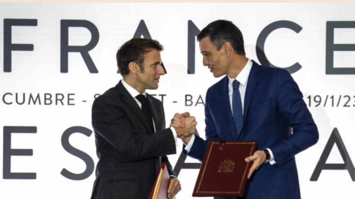Rajoy incendia la víspera del España-Francia con un artículo que el Gobierno español califica de “xenófobo”