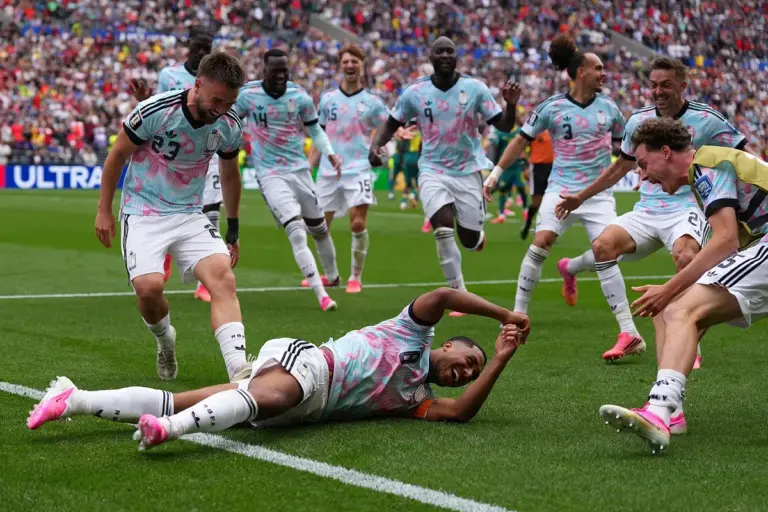 Tielemans convierte un desastre en una remontada histórica - Diario AS