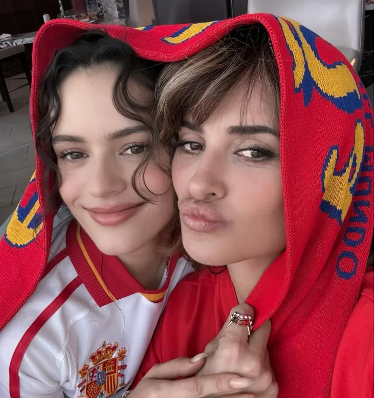 Gran sintonía entre Penélope Cruz y Rosalía.